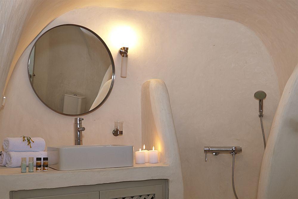 Liakada Oia Suites Екстериор снимка