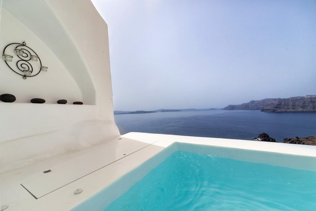 Liakada Oia Suites Екстериор снимка