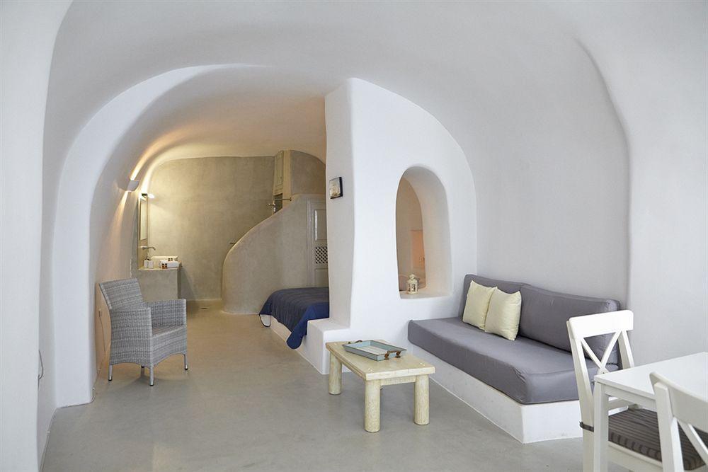 Liakada Oia Suites Екстериор снимка