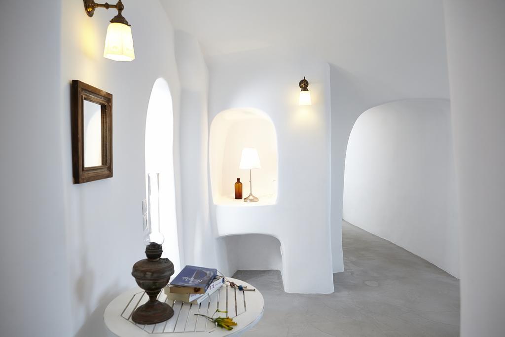 Liakada Oia Suites Екстериор снимка