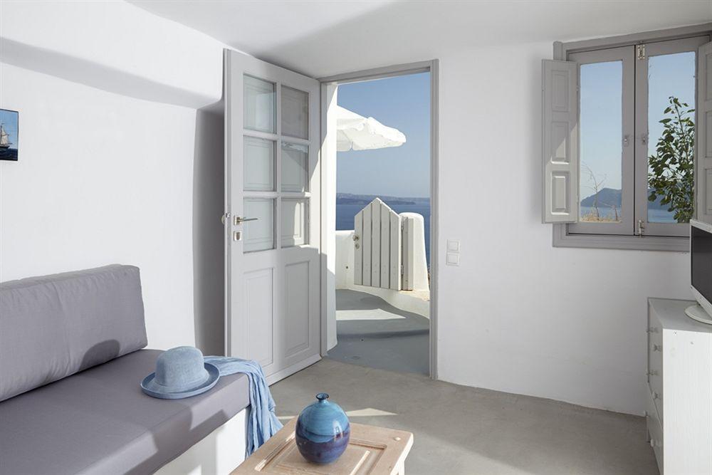 Liakada Oia Suites Екстериор снимка