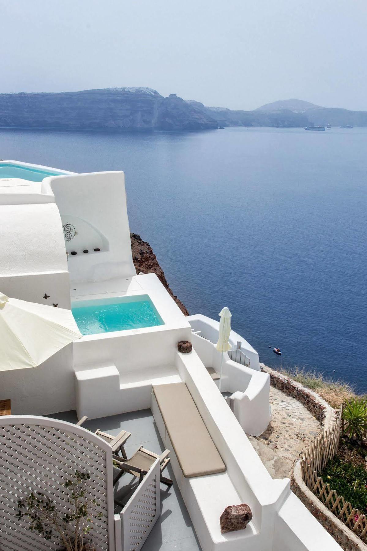Liakada Oia Suites Екстериор снимка