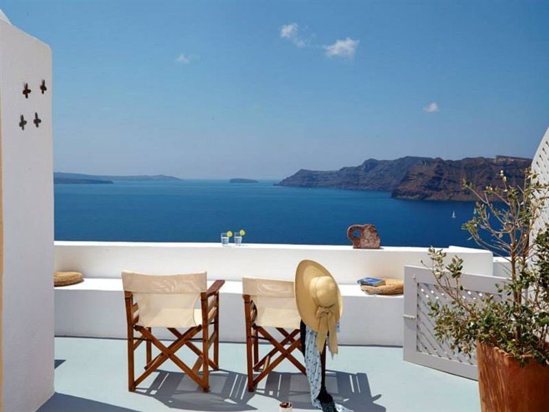 Liakada Oia Suites Екстериор снимка